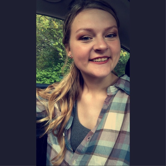 Meet your Posher, Bailey - Picture 1 of 1